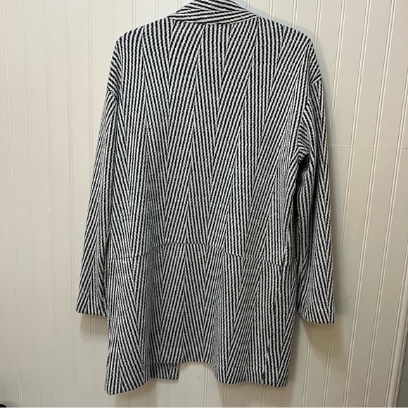 Express Light Jacket - Picture 4 of 4